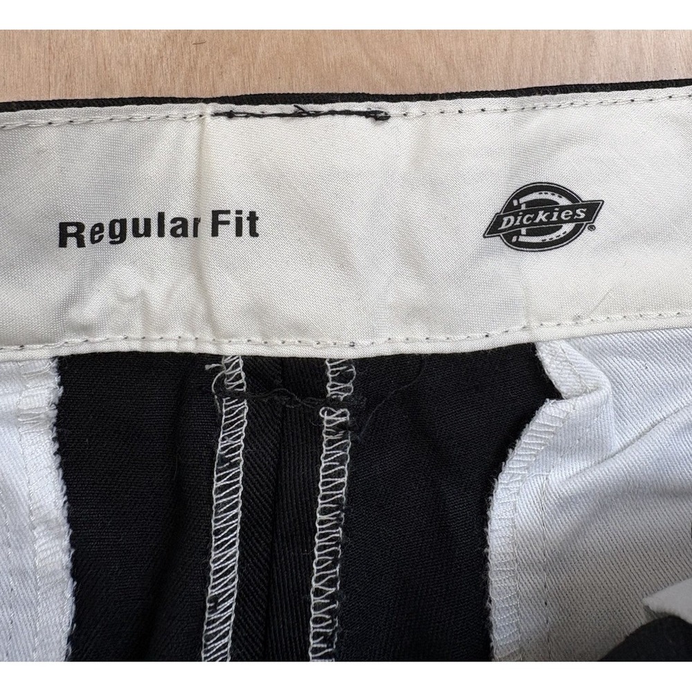 Dickies Regular Fit Black Twill Cuffed Work Pants NWT Mens Size 32 Skater - Picture 6 of 8